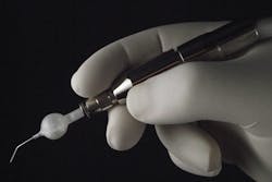 Pea Etchmaster In Hand Pea Etchmaster In Hand