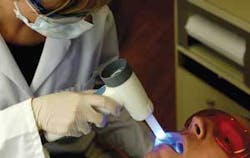 Th 0702deneu2 Th 0702deneu2