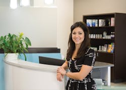 1612degen P02 Auburn Dental Behnaz Portrait 2 1612degen P02 Auburn Dental Behnaz Portrait 2