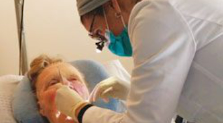 Content Dam Diq Online Articles 2017 03 Mobile Dentistry Thumb
