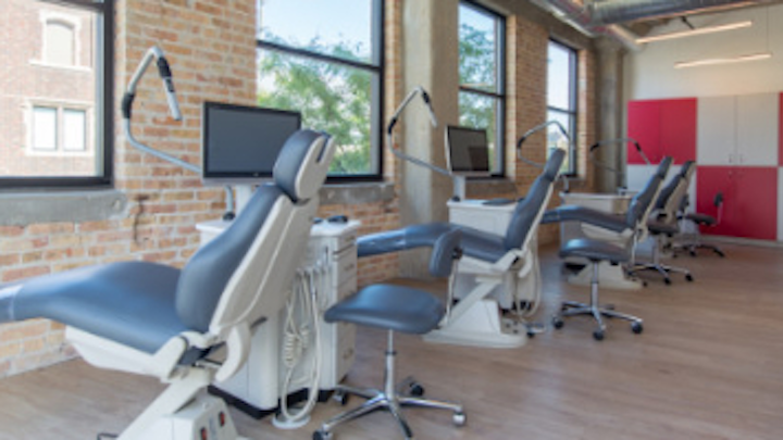 Content Dam De En De S Design Studio Content Dam 4 Tips To Choose The Best Location For Your Dental Office Leftcolumn Article Thumbnailimage File