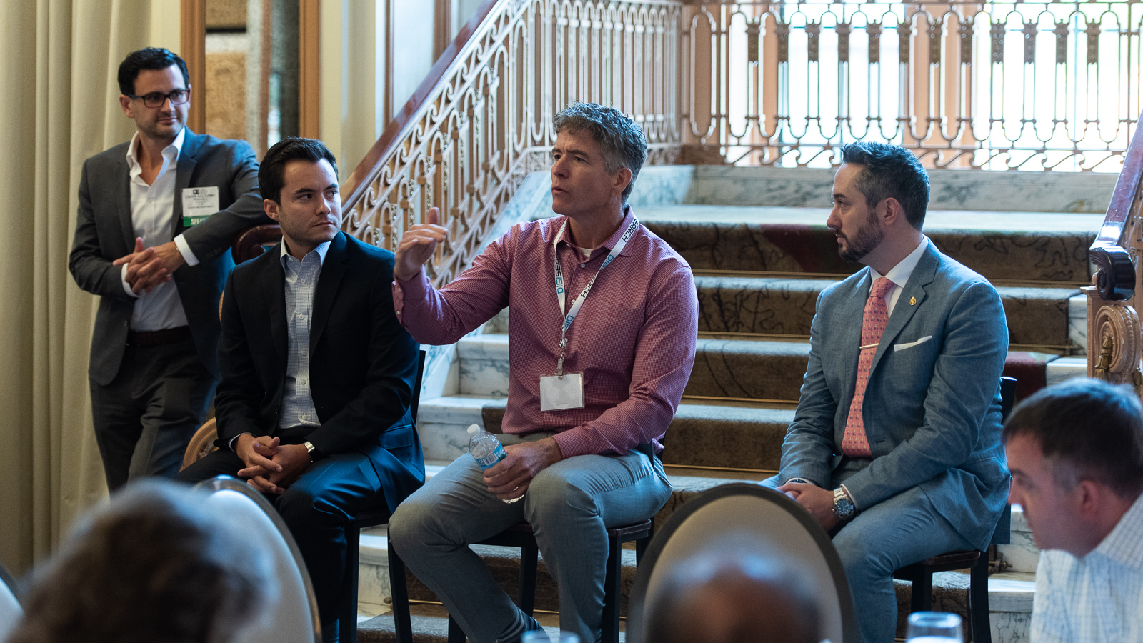 Attendees have the opportunity to network with other dentists and speakers during breaks and events.