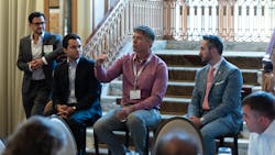 Attendees have the opportunity to network with other dentists and speakers during breaks and events. Attendees have the opportunity to network with other dentists and speakers during breaks and events.