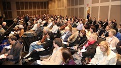 Figure 2: Larger live programs require even more instructor interaction—posing questions, calling on individual participants, live video presentations, handouts, and more. Again, these characteristics are reduced or not present in virtual programs. Figure 2: Larger live programs require even more instructor interaction—posing questions, calling on individual participants, live video presentations, handouts, and more. Again, these characteristics are reduced or not present in virtual programs.