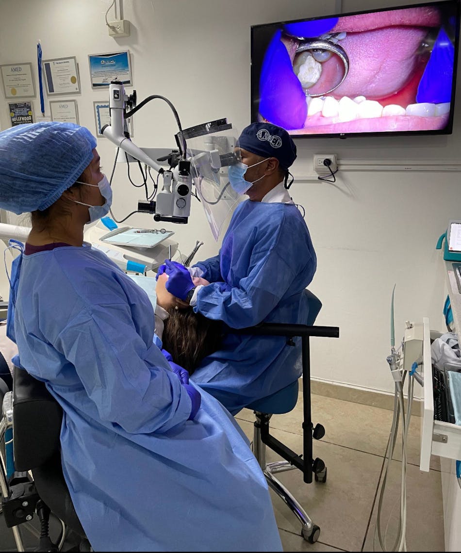 Ergonomics and the dental microscope workflow: How you use it matters ...