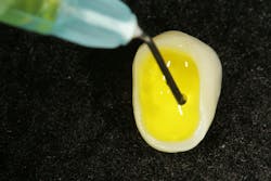 Figure 2: 9.6% hydrofluoric acid etchant Figure 2: 9.6% hydrofluoric acid etchant