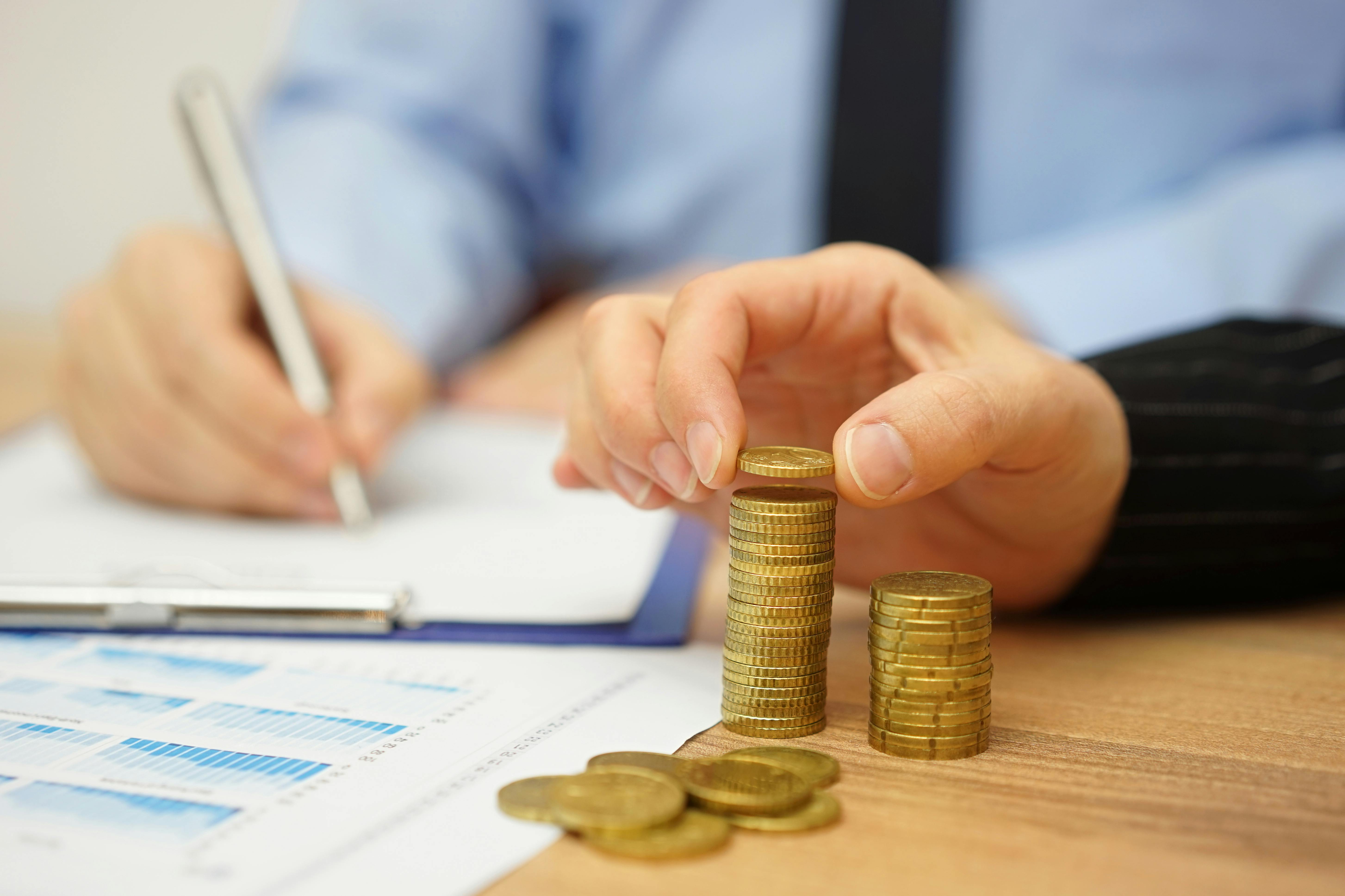 6776ac3ee46c6c4657a97d3d Calculating Profit